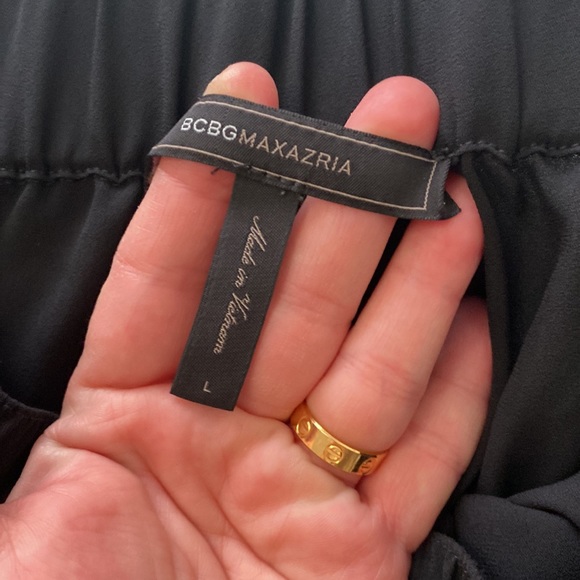 BCBG shorts - Picture 3 of 5